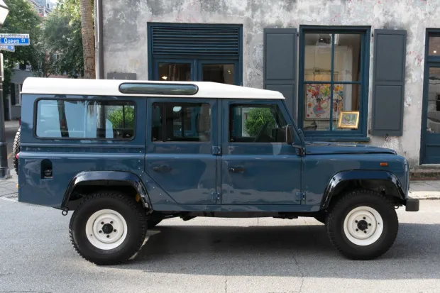 1992_land-rover_defender-110_markstaffphotographerarlesblue-175-50263